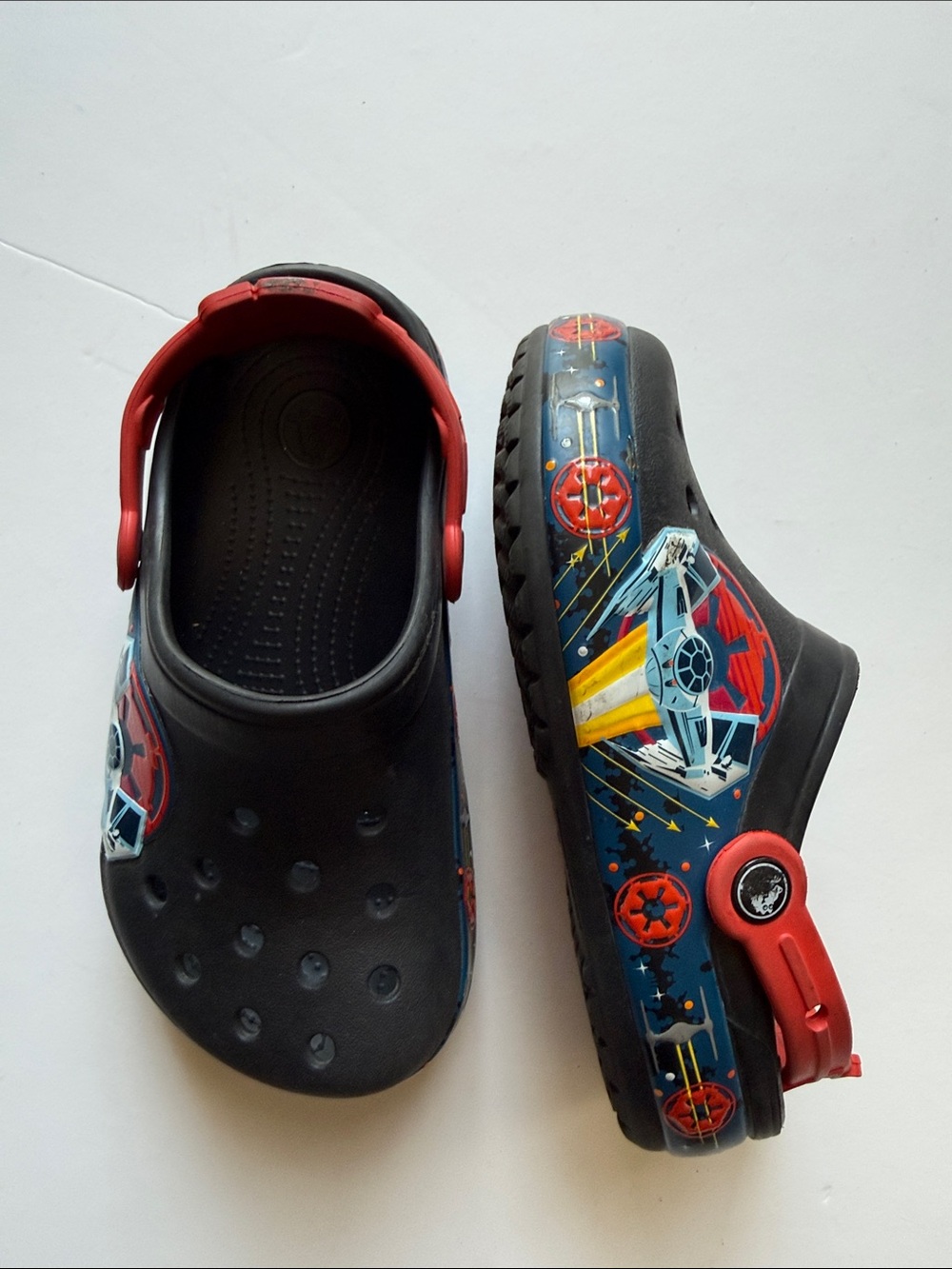 CROCS STAR WARS Kids Black and Red SIZE J1